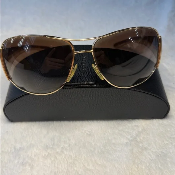 Prada | Accessories | Prada Spr 75g Womens Sunglasses | Poshmark display picture 3